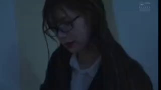 「えっちしてあげよっか せ・ん・せ 私…カラダでしかお礼できないもん」巻髪見せブラ白ルーズの超